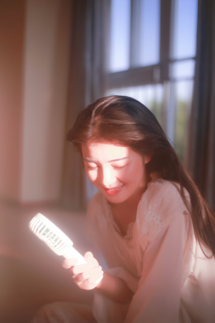 清纯少女朦胧美图片 长发美女图片