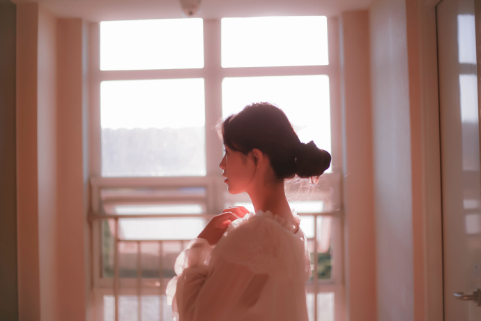 清纯少女朦胧美图片 长发美女图片
