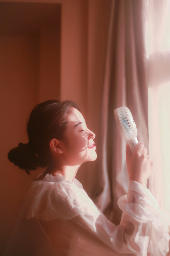 清纯少女朦胧美图片 长发美女图片