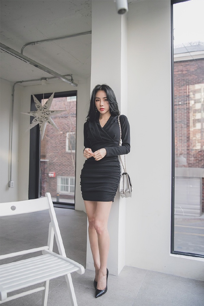 丝袜高跟美女图片 超短裙美女图片