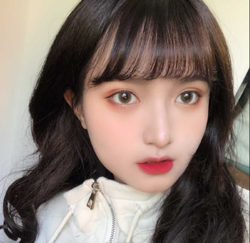 清纯校花美女图片 大眼萌妹子图片