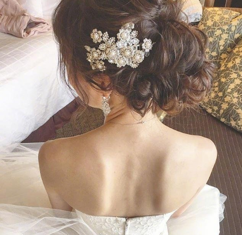 婚礼新娘发型图片 从头美到脚