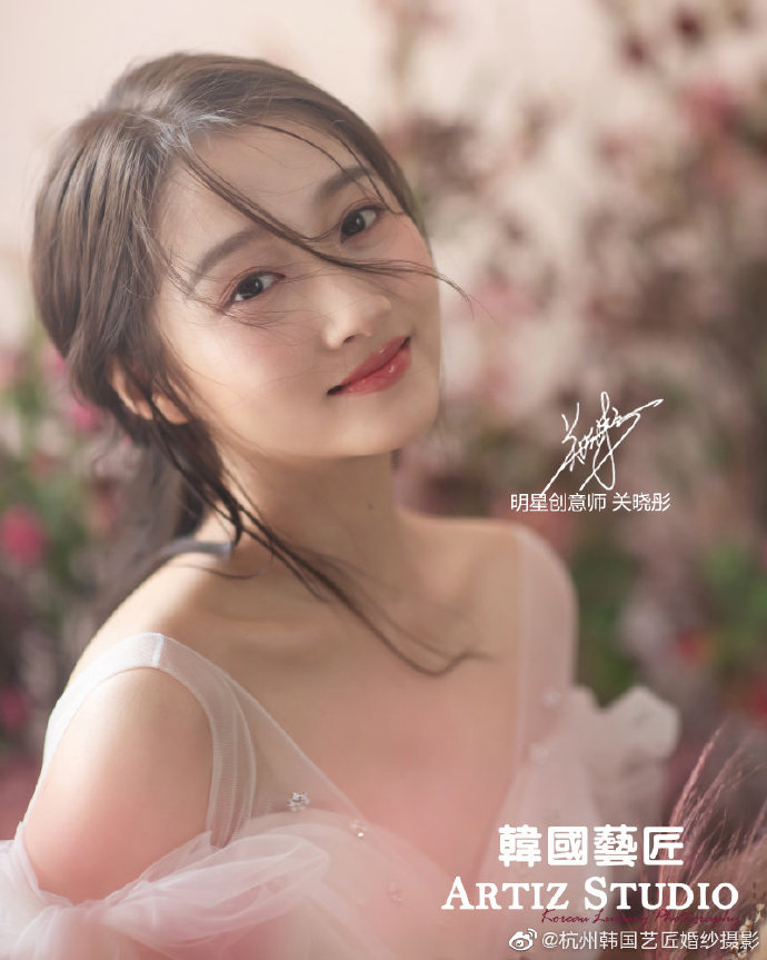 中国美女图片 女明星关晓彤婚纱图片