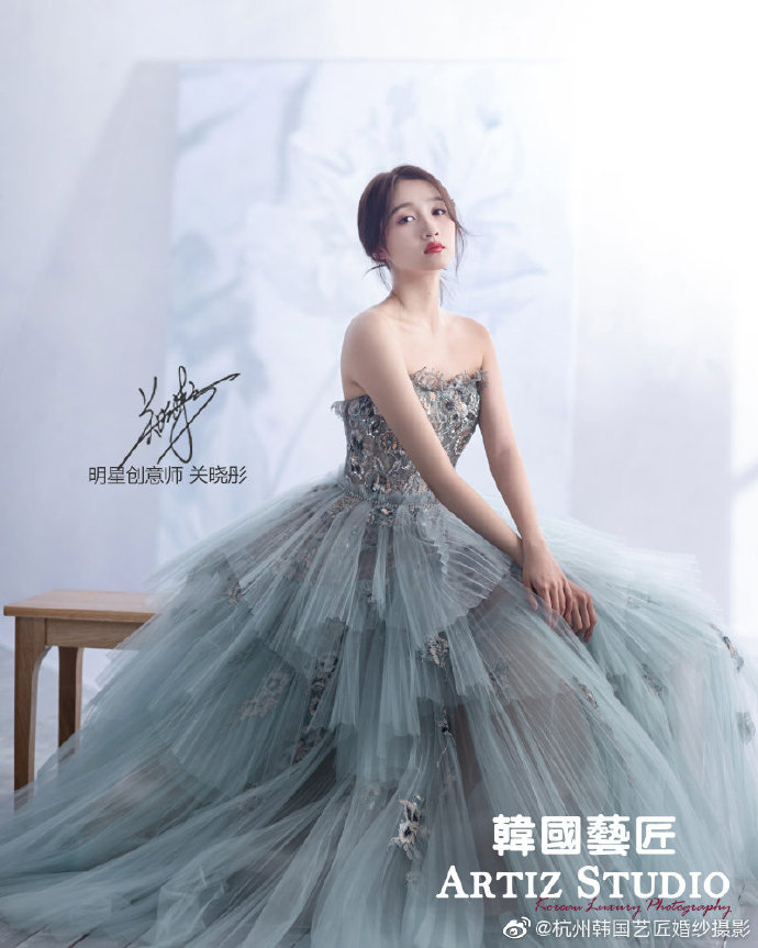 中国美女图片 女明星关晓彤婚纱图片