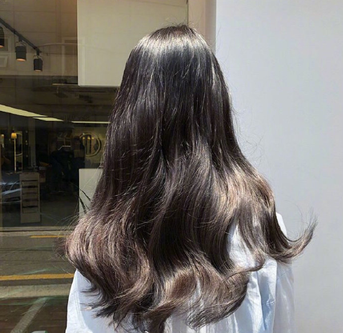 宅男女神最爱的最美波浪卷发发型图片