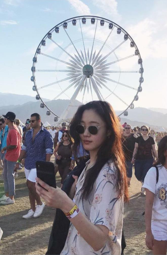 韩国美女图片 单眼皮女生金高银私服图片