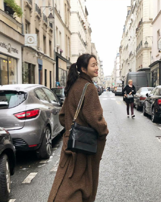 韩国美女图片 单眼皮女生金高银私服图片