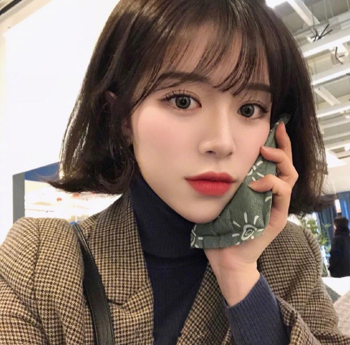软萌妹子的空气刘海图片 清纯美女图片