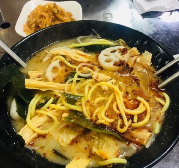 四川小吃麻辣烫图片