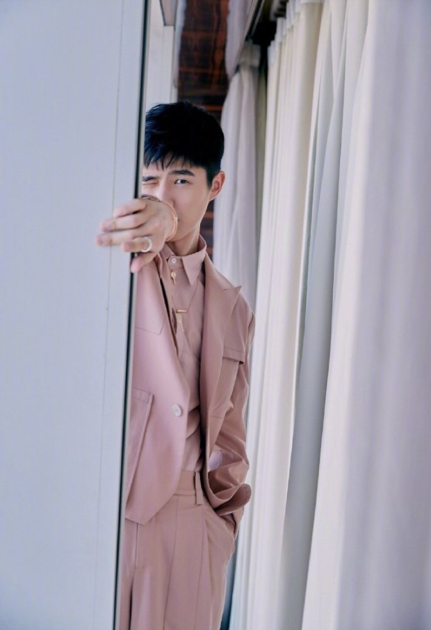 你的男朋友花美男刘昊然图片
