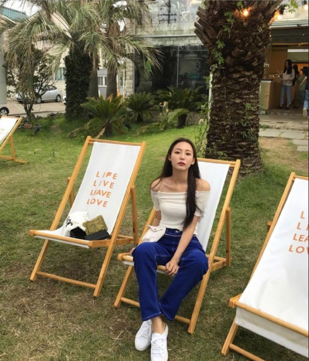 气质美女图片 时尚博主seonhye有态度穿搭图片