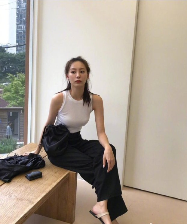 气质美女图片 时尚博主seonhye有态度穿搭图片