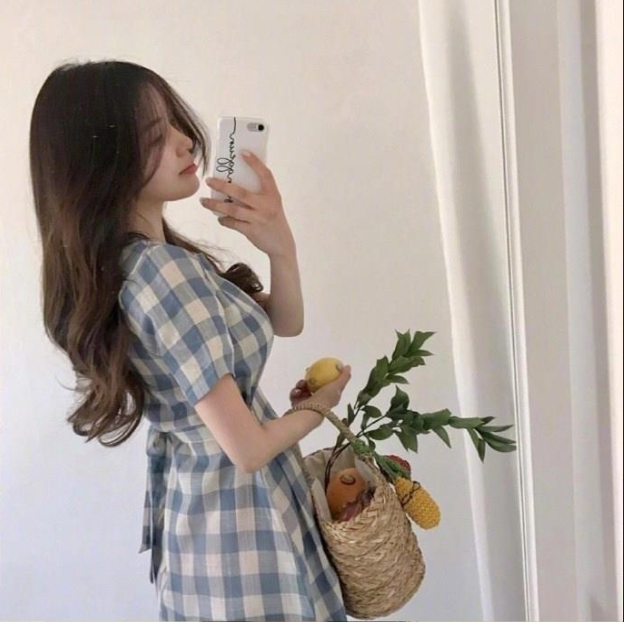 小性感女人味穿搭图片