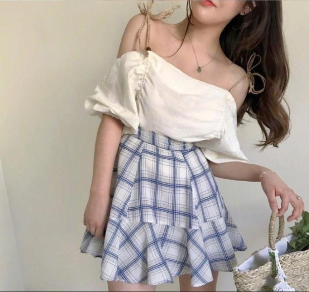 小性感女人味穿搭图片