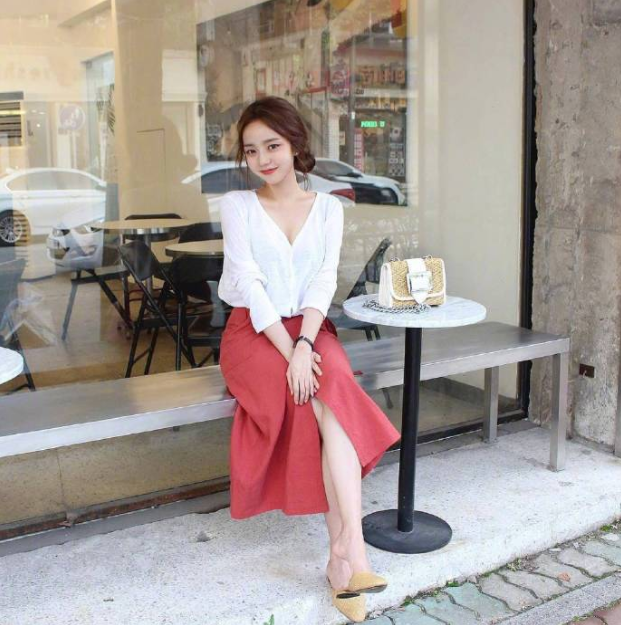 夏季穿搭裙子美女图片