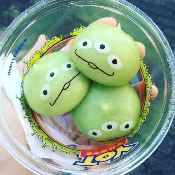 去迪斯尼必吃美食三眼怪麻糬图片