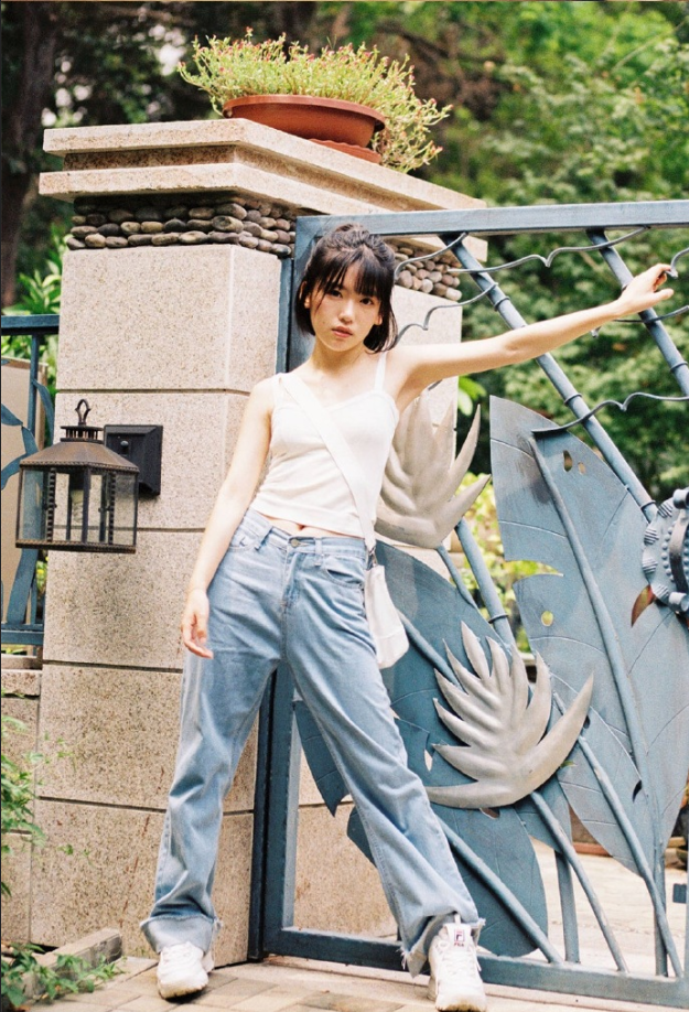清纯美女生活照 短发女生唯美写真