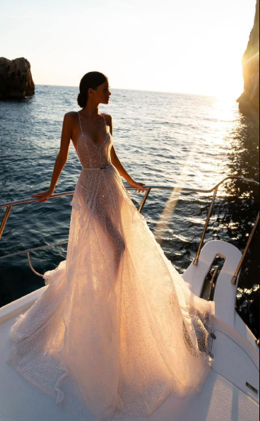 Inbal Dror性感婚纱图片