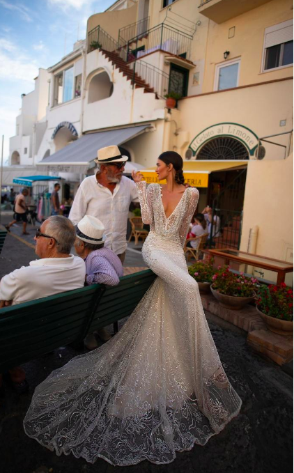 Inbal Dror性感婚纱图片