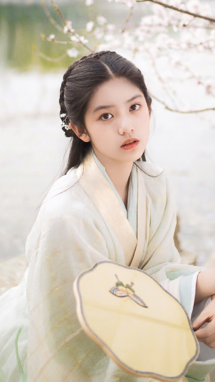 古装美女图片 小童星赵蕴卓古装图片