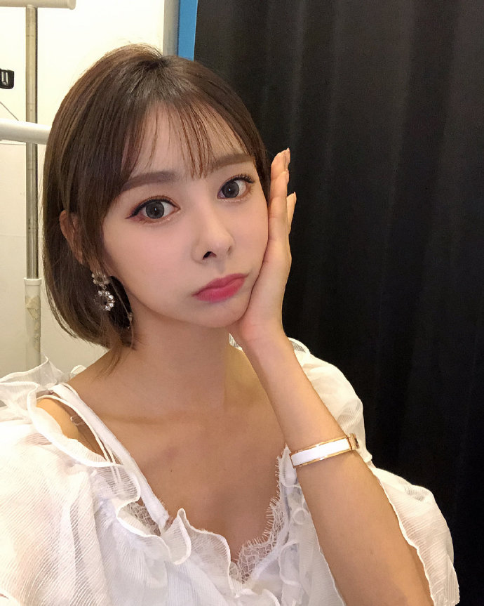 性感美女姐妹花图片 闺蜜自拍照图片
