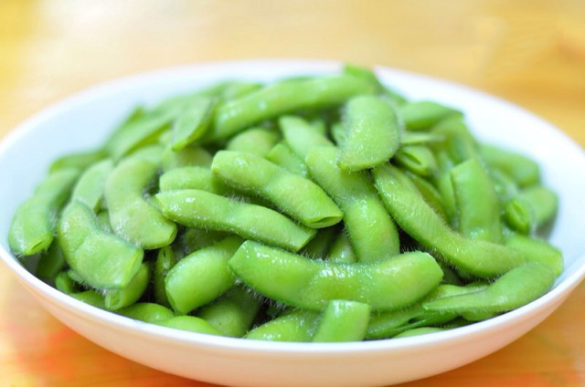 下酒菜盐水毛豆图片