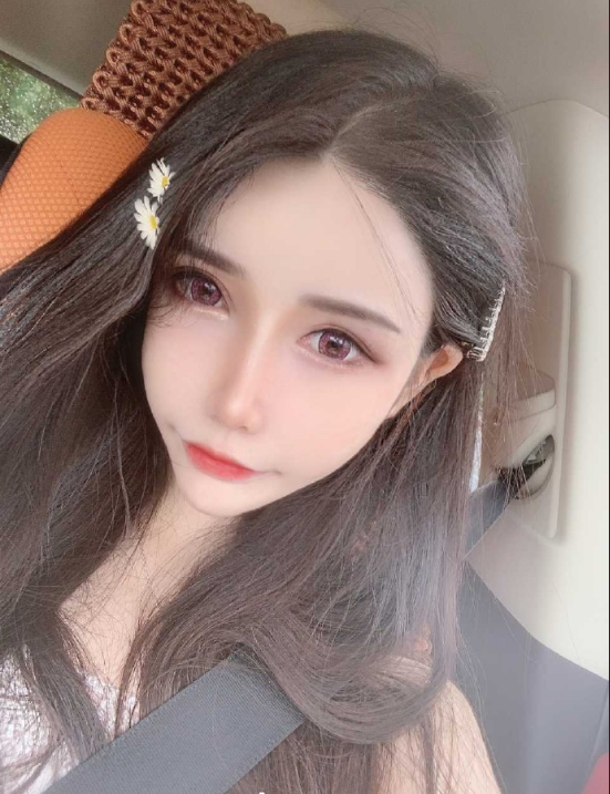 网络美女图片 可爱的网红美女自拍照图片