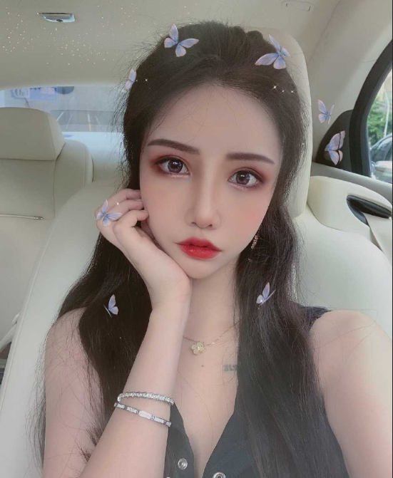 网络美女图片 可爱的网红美女自拍照图片