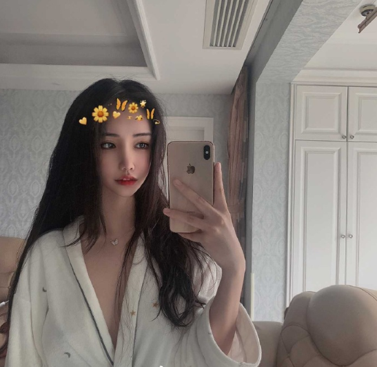 网络美女图片 可爱的网红美女自拍照图片