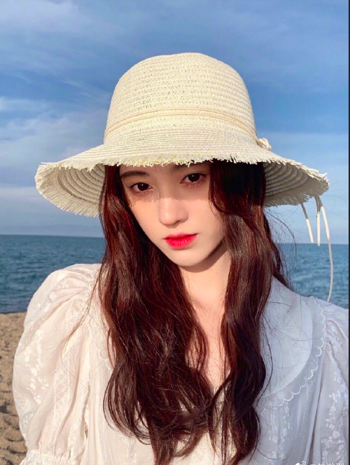 清秀佳人图片 气质美女发型图片