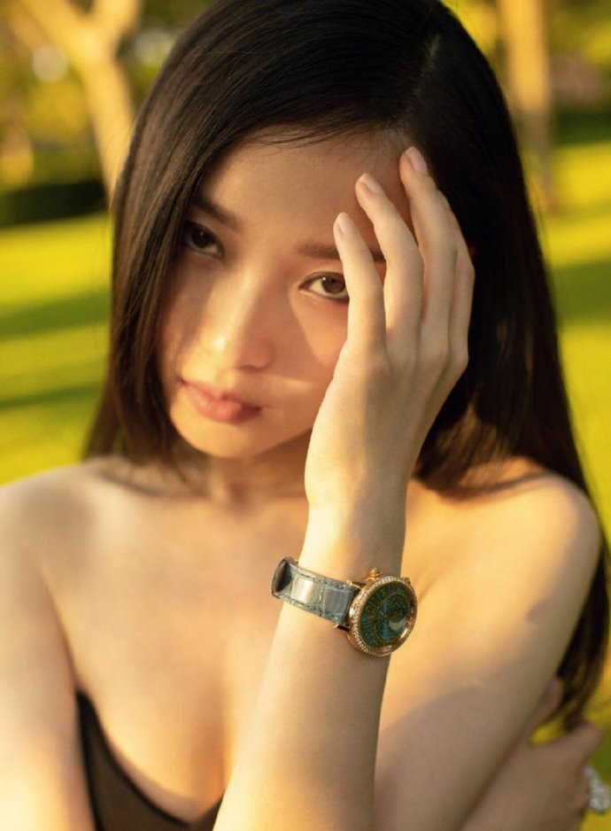 中国美女图片 女明星倪妮抹胸长裙尽显优雅气质