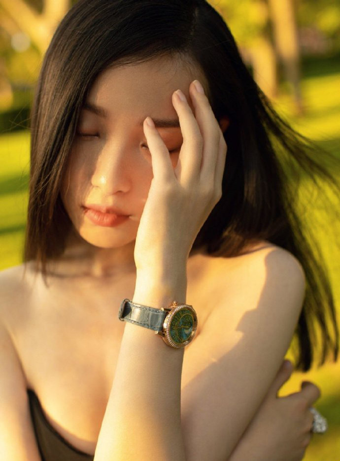 中国美女图片 女明星倪妮抹胸长裙尽显优雅气质