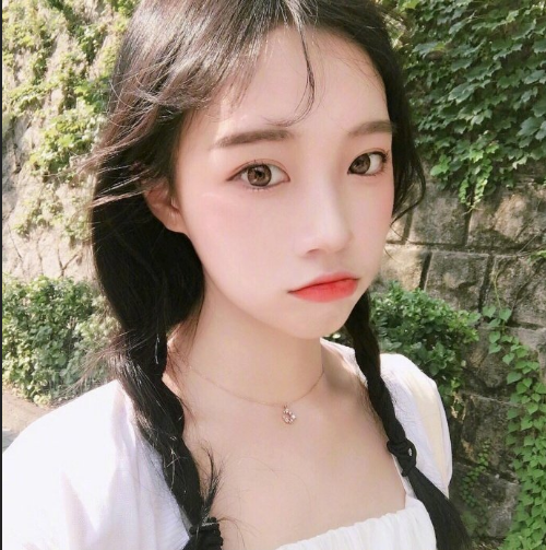 减龄神器双马尾清纯美女图片