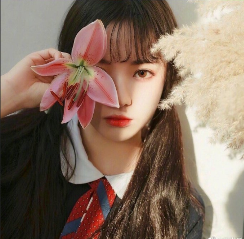 减龄神器双马尾清纯美女图片