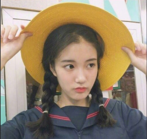 减龄神器双马尾清纯美女图片