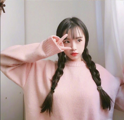 减龄神器双马尾清纯美女图片