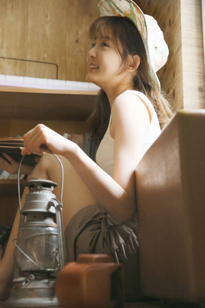 可爱小美女图片 清纯小美女休闲写真图片