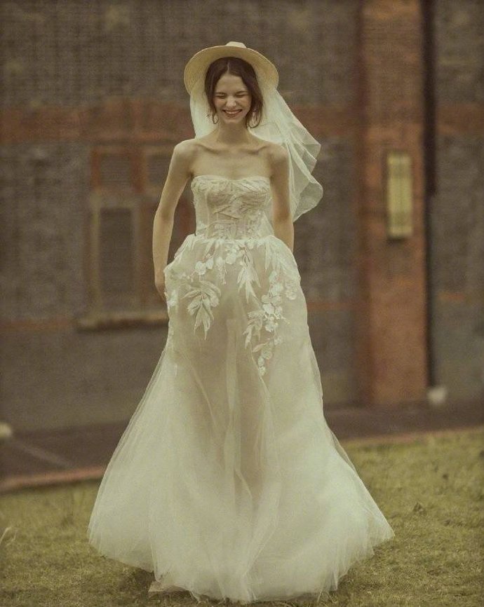 超美的唯美婚纱图片 欧美美女图片