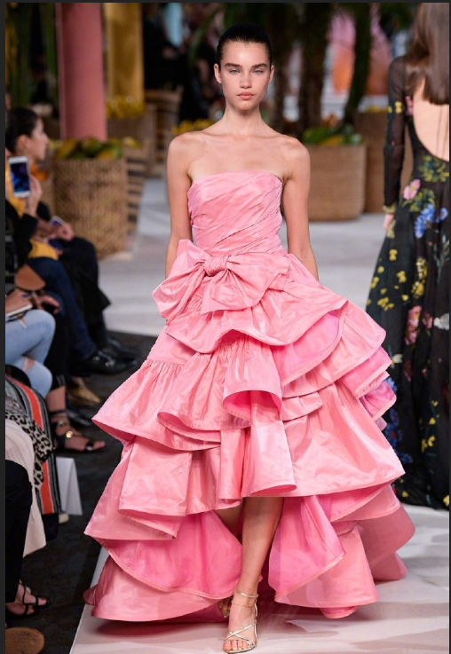 Oscar de la Renta Spring 2020礼服图片