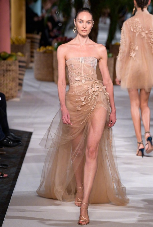 Oscar de la Renta Spring 2020礼服图片