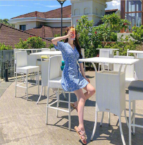 夏季海边美女图片 旅行穿搭Look
