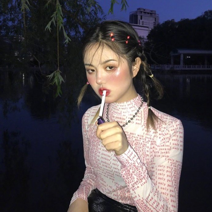女生头像个性网 个性美女头像图片