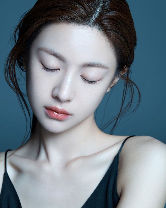 韩国美女图片 韩国标准脸高允真最新图片