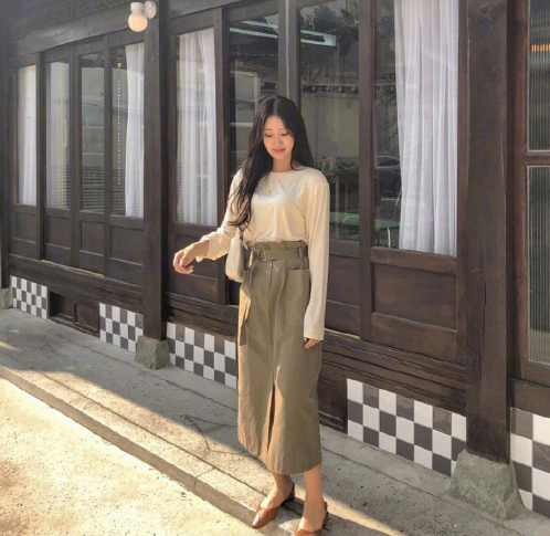 气质美女图片 轻熟女魅力初秋搭配图片