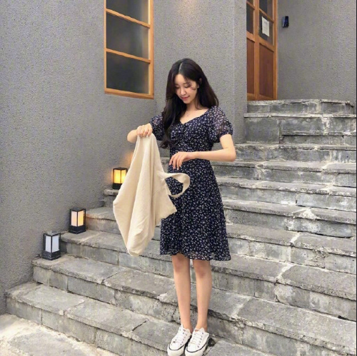 气质美女图片 轻熟女魅力初秋搭配图片