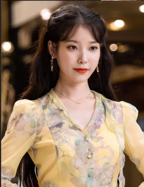 韩国美女图片 女明星李智恩《德鲁纳酒店》复古