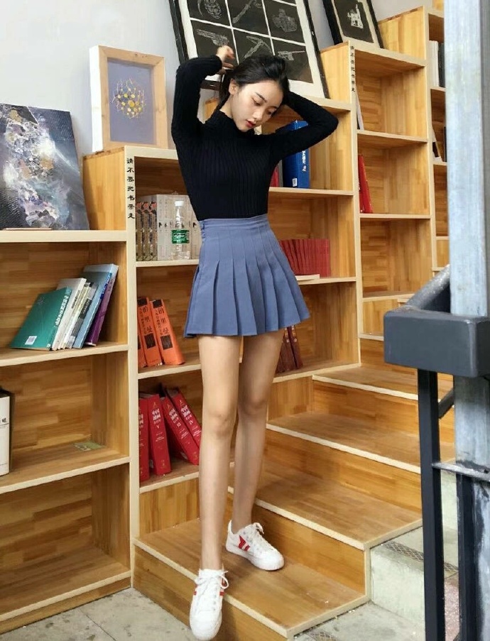 挡不住的大长腿美女图片