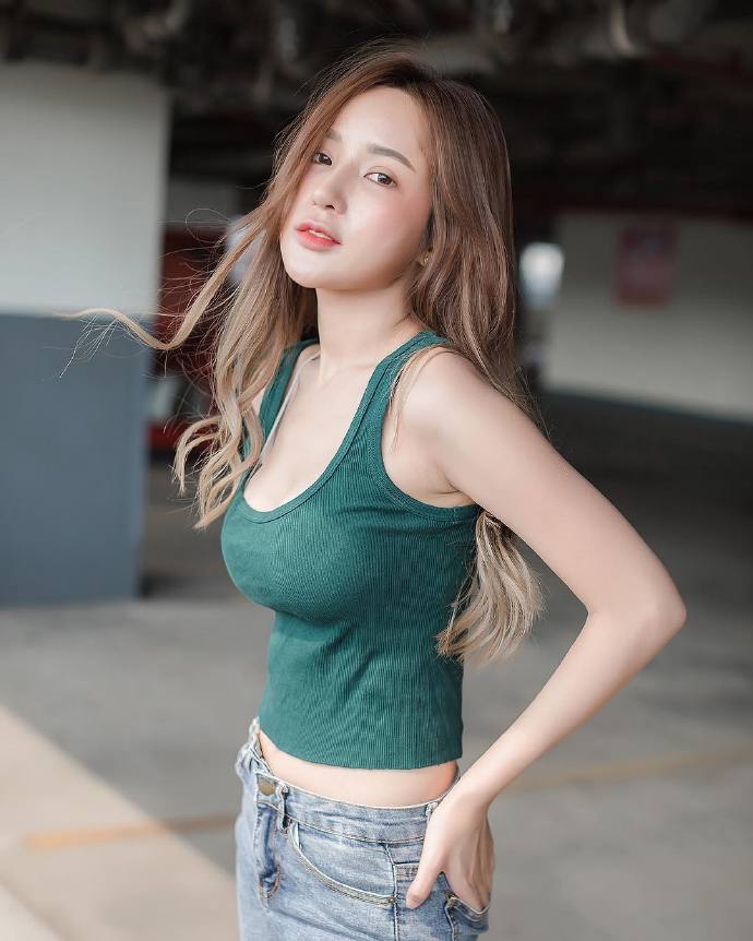 清纯又可爱的阳光美女小仙女图片