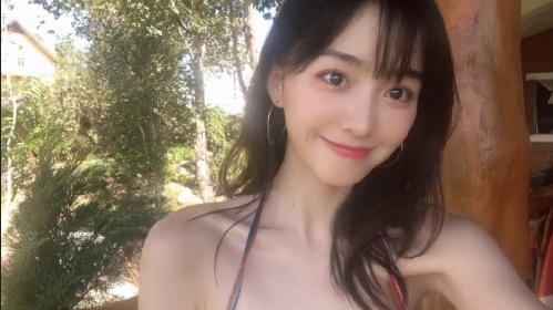 粉嫩小妹子图片 大眼妹子图片