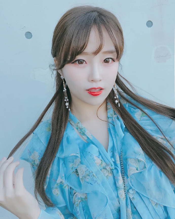 性感丰满美女的胸部图片 我喜欢她的清纯与可爱